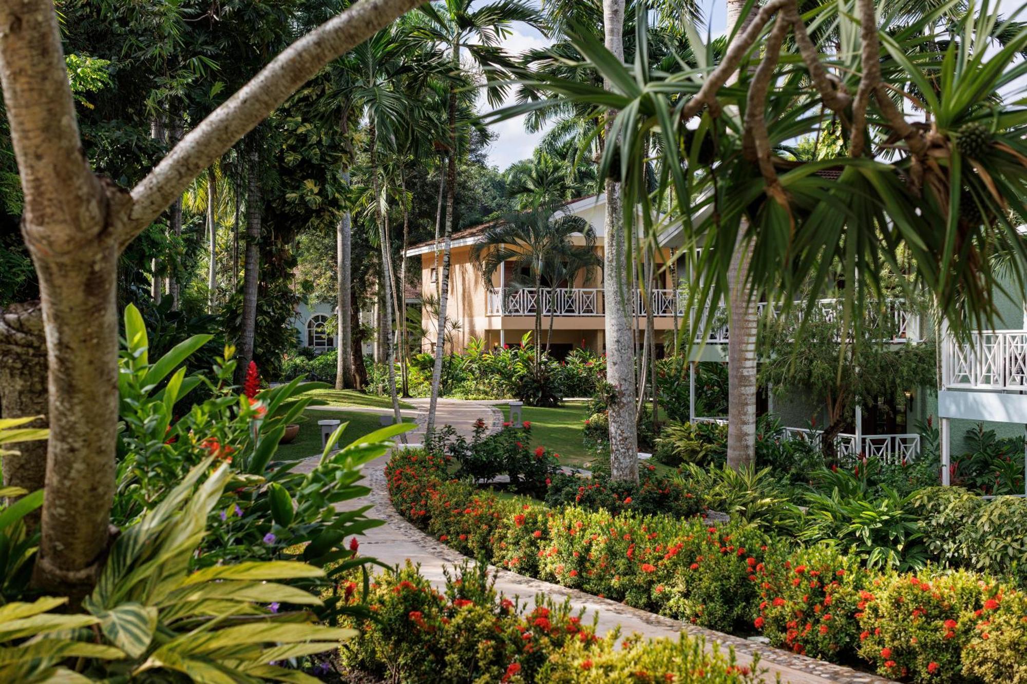 Sandals Ochi Beach All Inclusive Resort - Couples Only (Adults Only) Ocho Rios Exterior photo